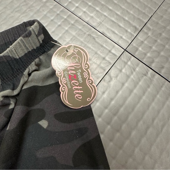 SUZETTE GIRLS TWEEN SIZE 6 CAMOUFLAGE LEGGINGS NEW - Picture 3 of 5